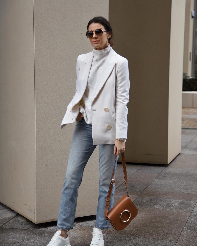 Все о базовом и капсульном гардеробе: актуальные примеры образов 2026