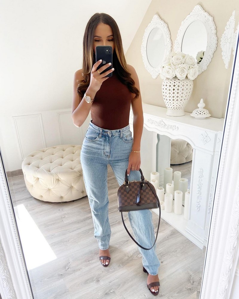 Все о базовом и капсульном гардеробе: актуальные примеры образов 2026