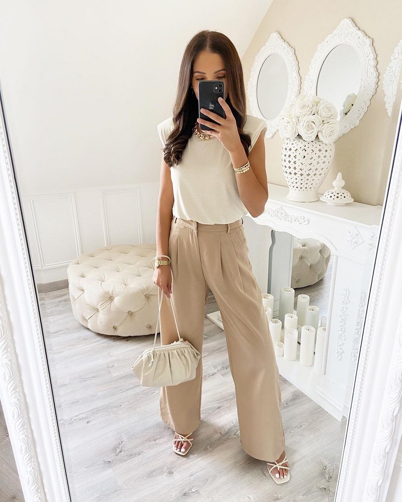 Все о базовом и капсульном гардеробе: актуальные примеры образов 2026