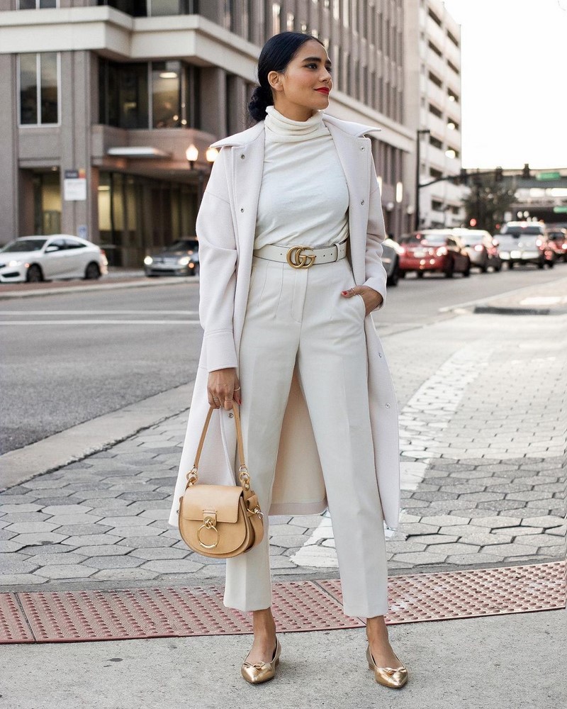 Все о базовом и капсульном гардеробе: актуальные примеры образов 2026