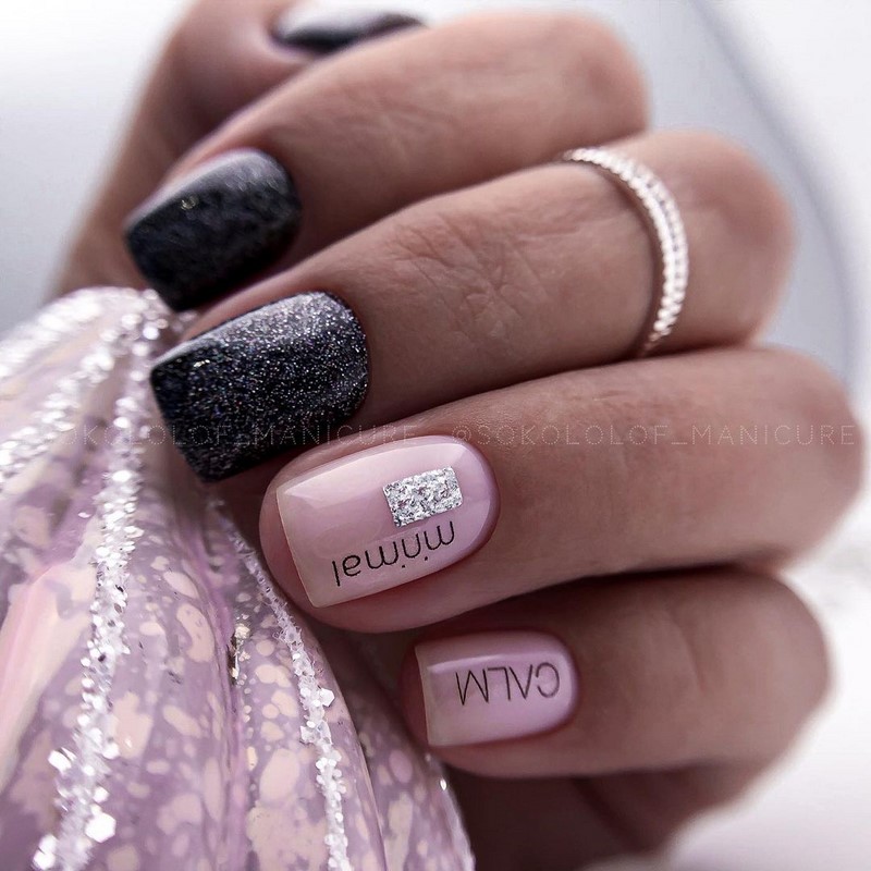 Стильный маникюр на короткие ногти 2026: лучшие идеи, новинки, тенденции — фото