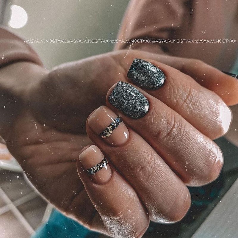 Стильный маникюр на короткие ногти 2026: лучшие идеи, новинки, тенденции — фото