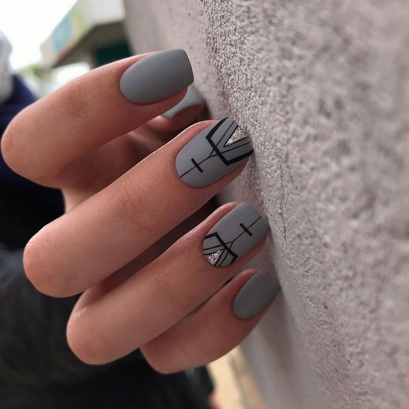 Стильный маникюр на короткие ногти 2026: лучшие идеи, новинки, тенденции — фото