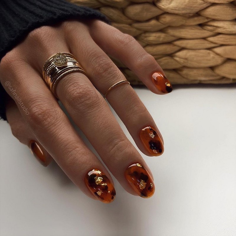 Стильный маникюр на короткие ногти 2026: лучшие идеи, новинки, тенденции — фото