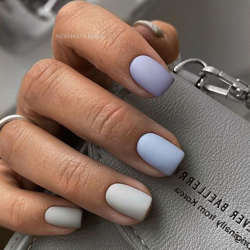 Стильный маникюр на короткие ногти 2026: лучшие идеи, новинки, тенденции — фото