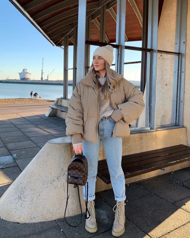 Стильные джинсы 2026 года: новинки, тренды, модные образы — фото