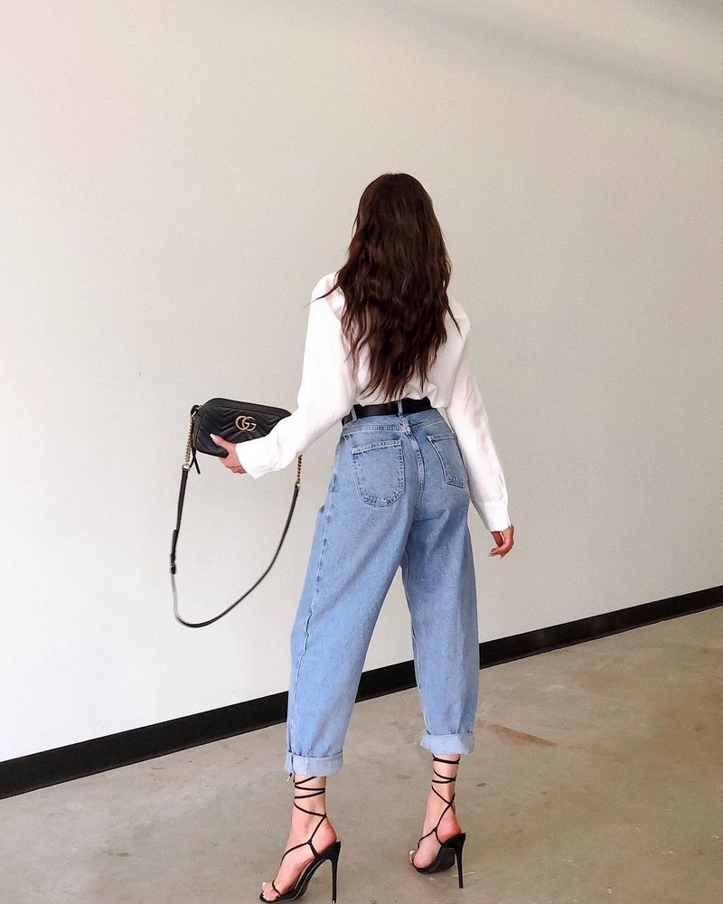 Стильные джинсы 2026 года: новинки, тренды, модные образы — фото