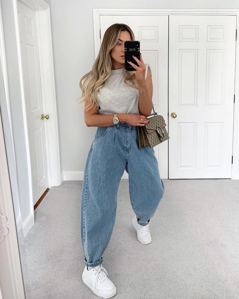 Стильные джинсы 2026 года: новинки, тренды, модные образы — фото