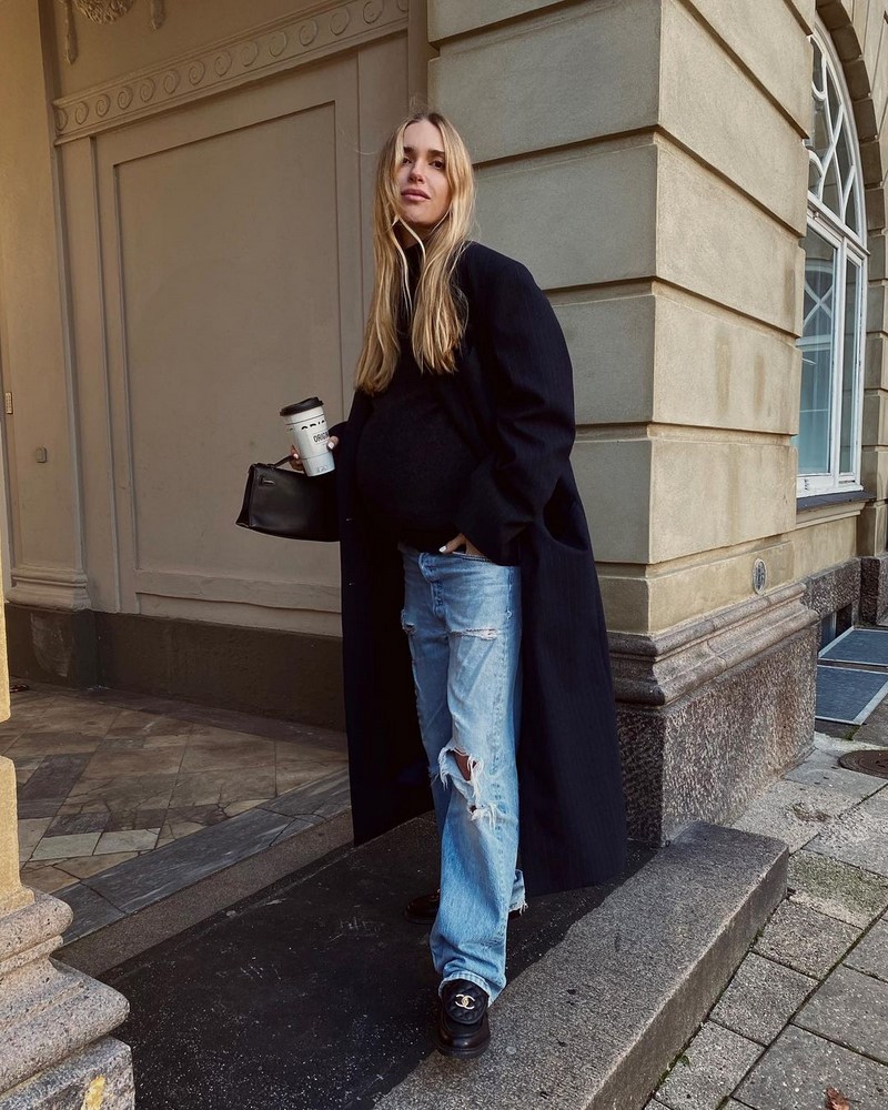 Стильные джинсы 2026 года: новинки, тренды, модные образы — фото