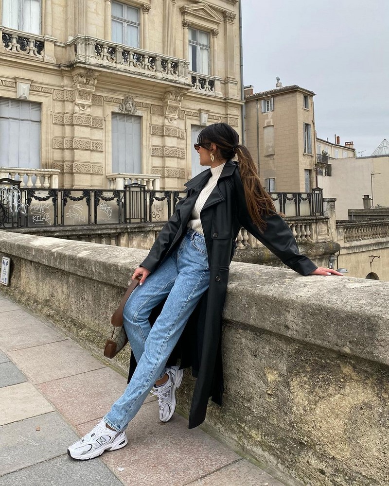 Стильные женские джинсы бойфренды 2026 года: модные образы, новинки, тренды — фото