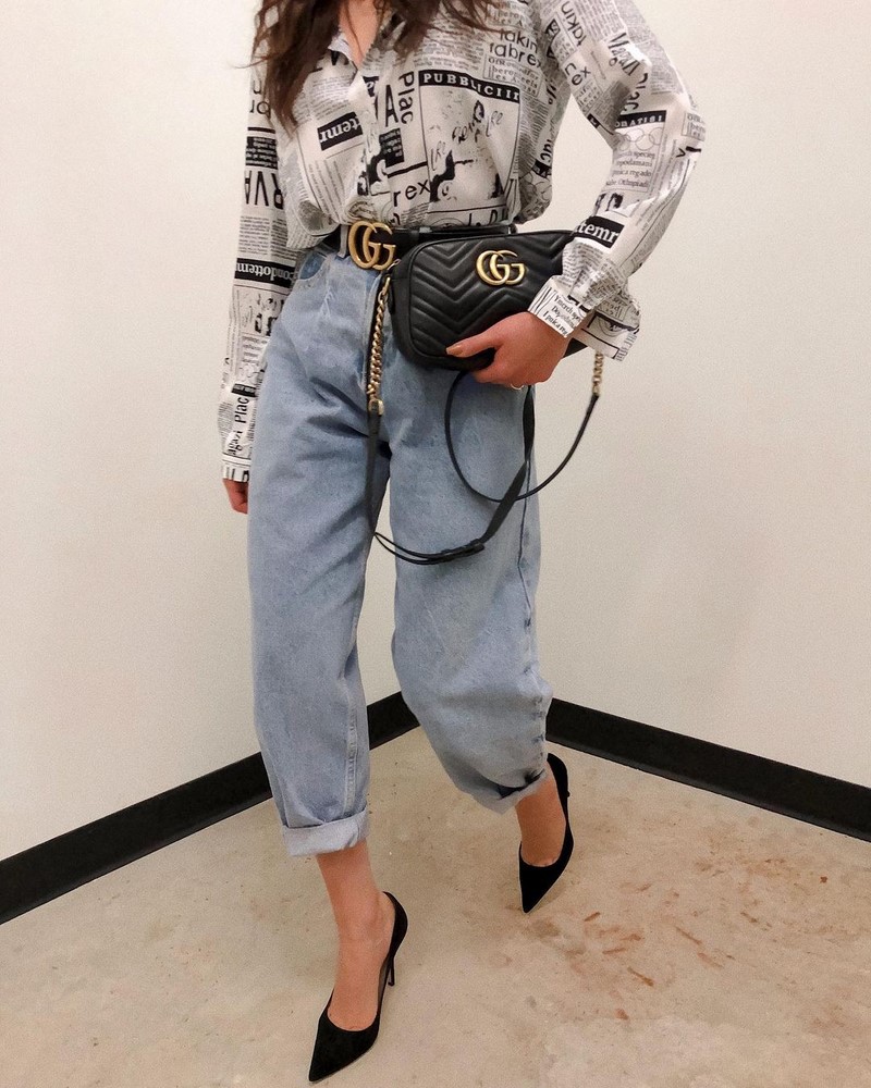 Стильные женские джинсы бойфренды 2026 года: модные образы, новинки, тренды — фото