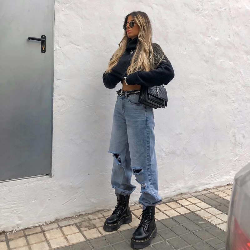 Стильные женские джинсы бойфренды 2026 года: модные образы, новинки, тренды — фото