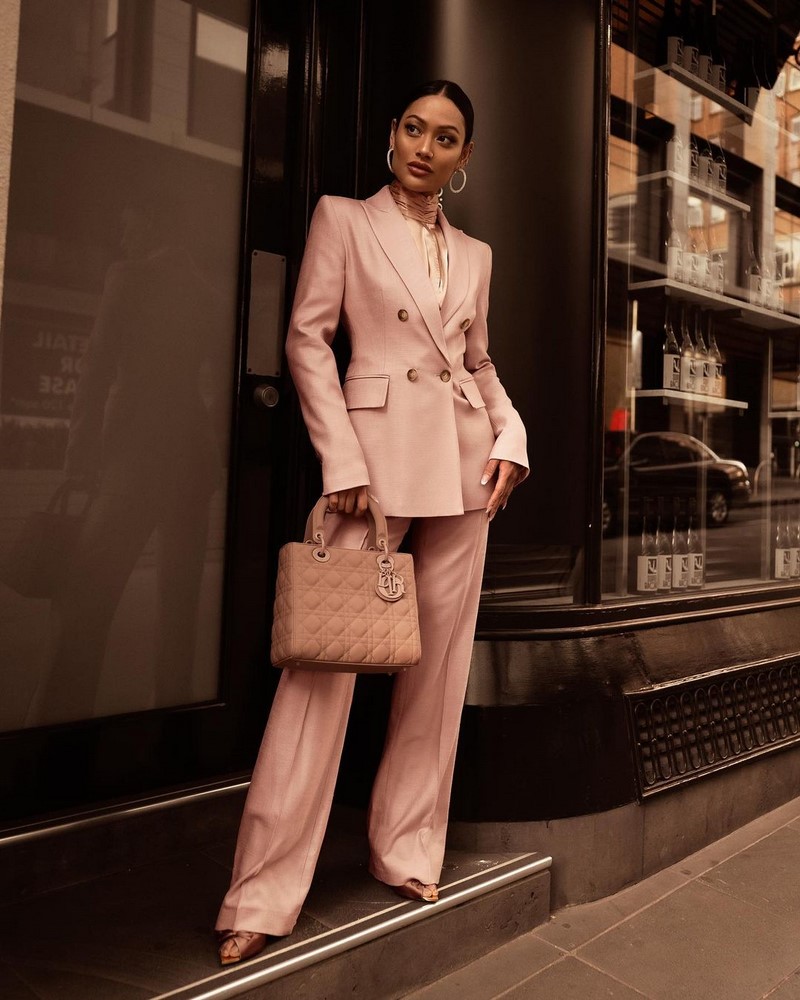 Лучшие луки весна-лето 2026 года: модные весенне-летние образы — фото