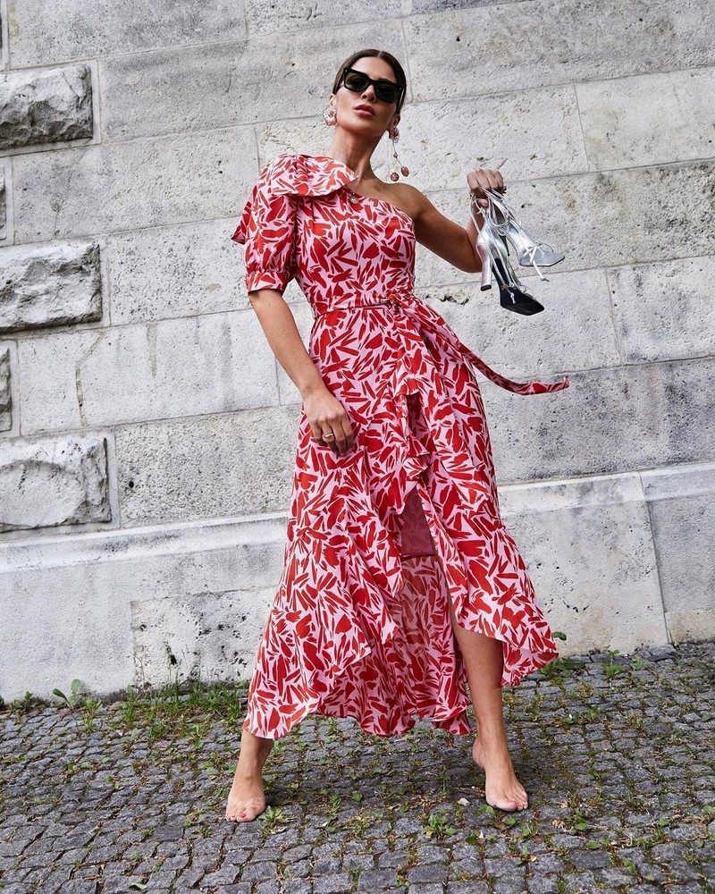 Лучшие луки весна-лето 2026 года: модные весенне-летние образы — фото