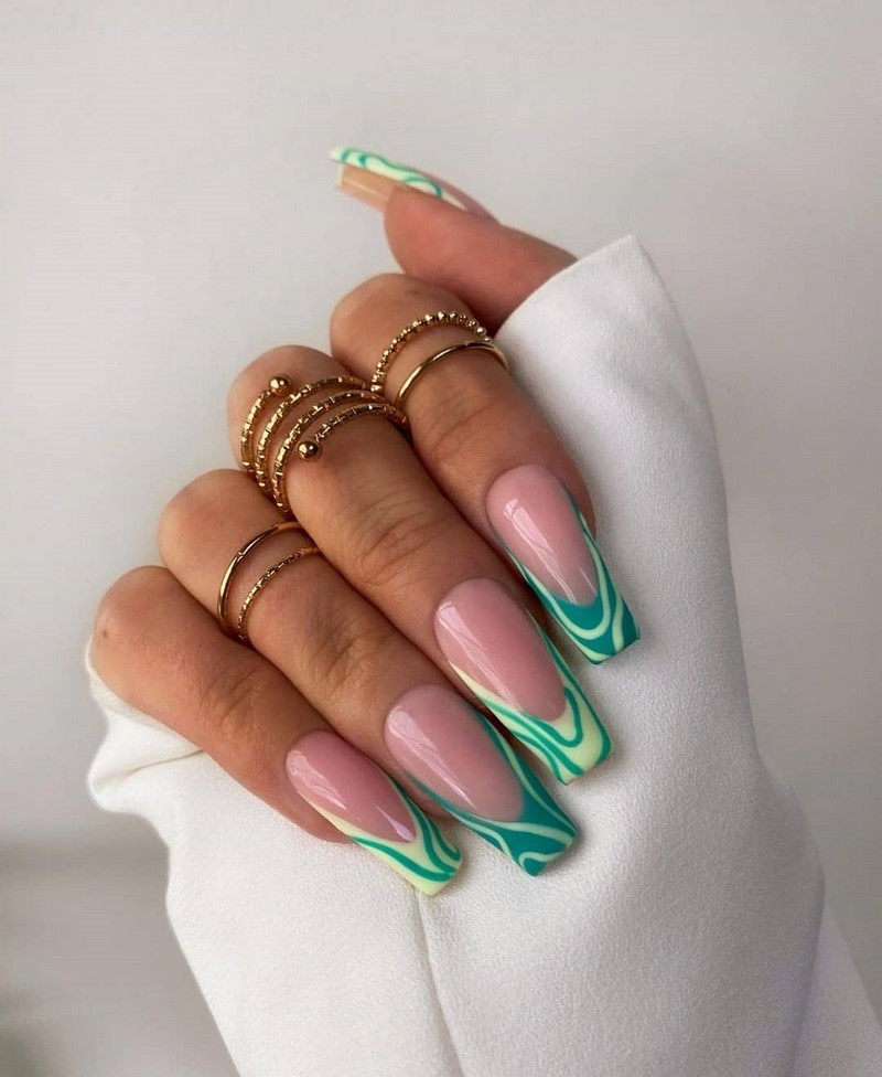 Модный летний френч 2026 – лучшие примеры цветного френча