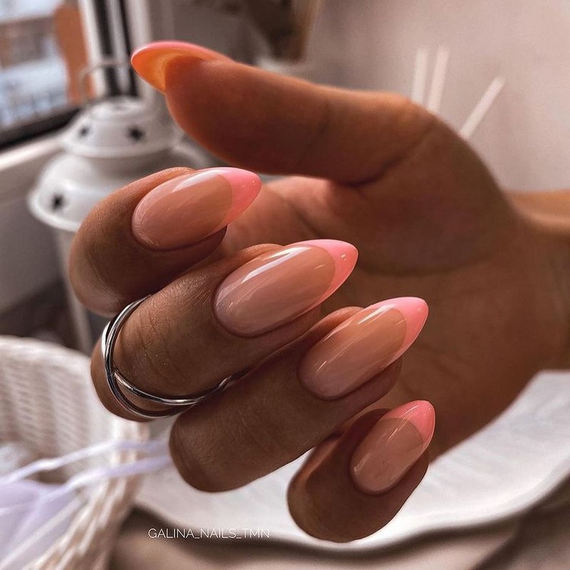 Модный летний френч 2026 – лучшие примеры цветного френча