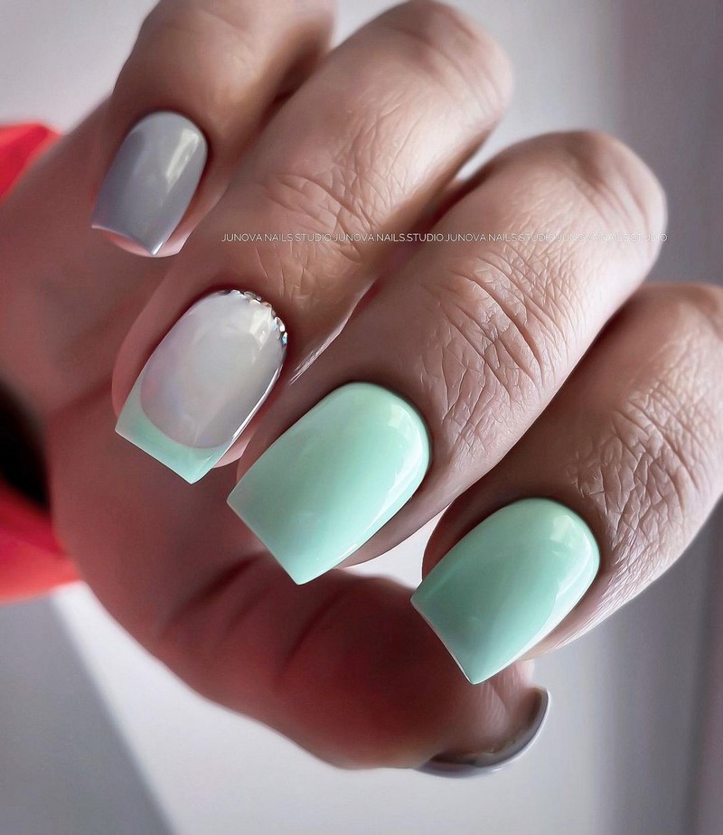 Модный летний френч 2026 – лучшие примеры цветного френча