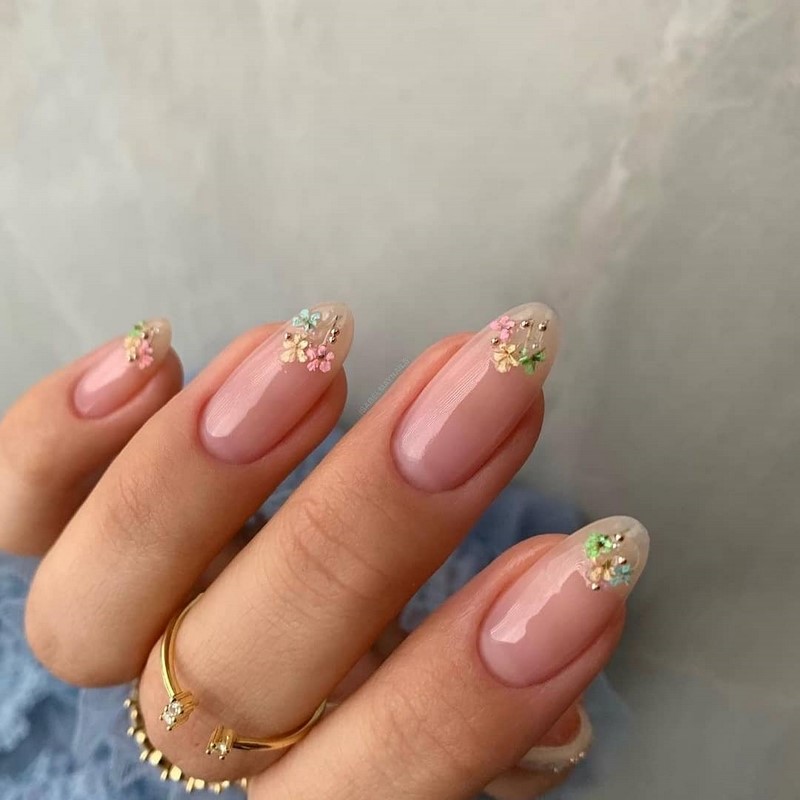 Модный летний френч 2026 – лучшие примеры цветного френча