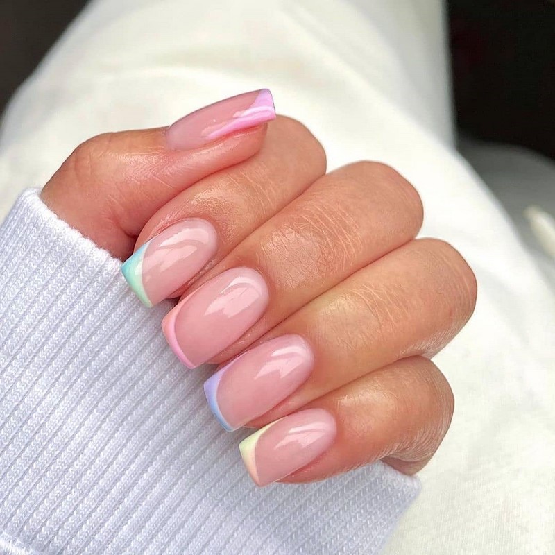 Модный летний френч 2026 – лучшие примеры цветного френча