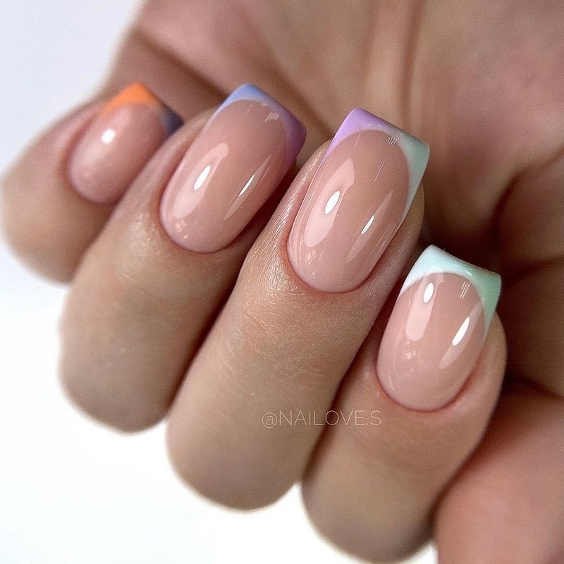 Модный летний френч 2026 – лучшие примеры цветного френча