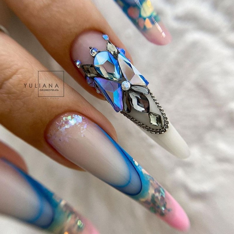 Модный летний френч 2026 – лучшие примеры цветного френча