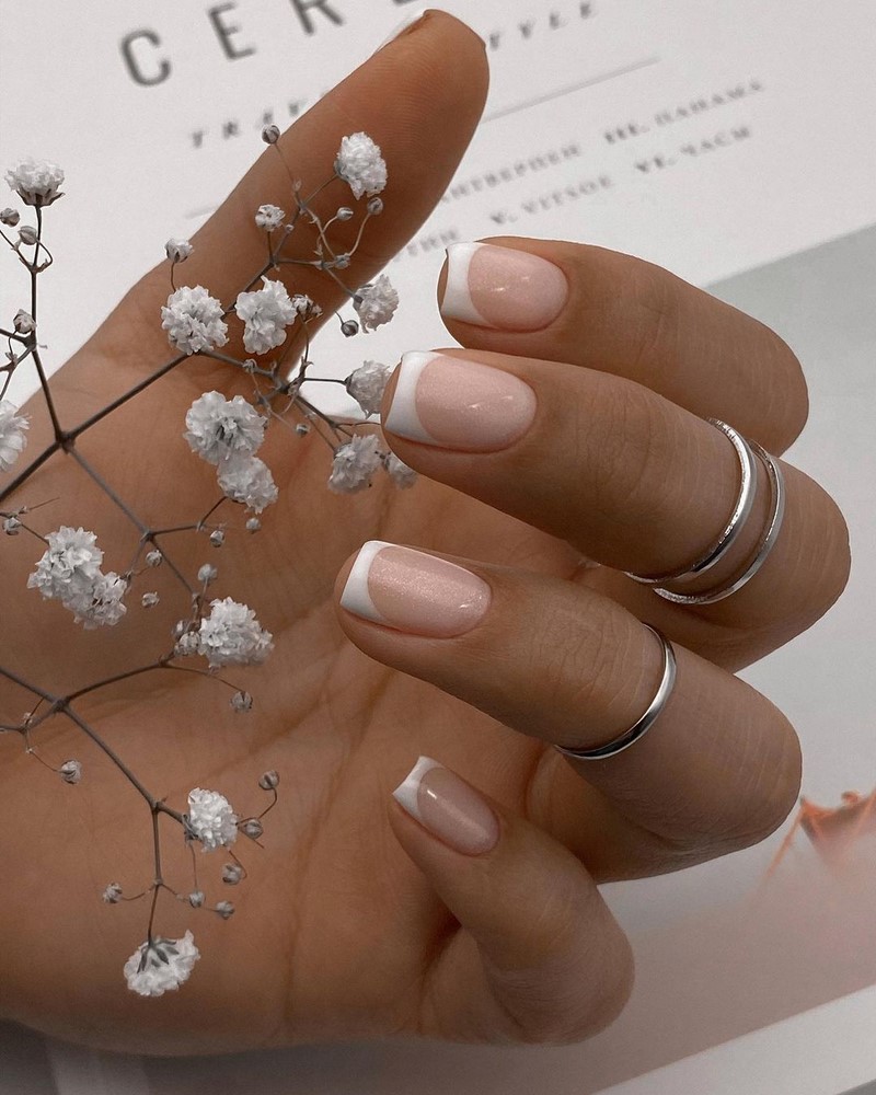 Модный летний френч 2026 – лучшие примеры цветного френча