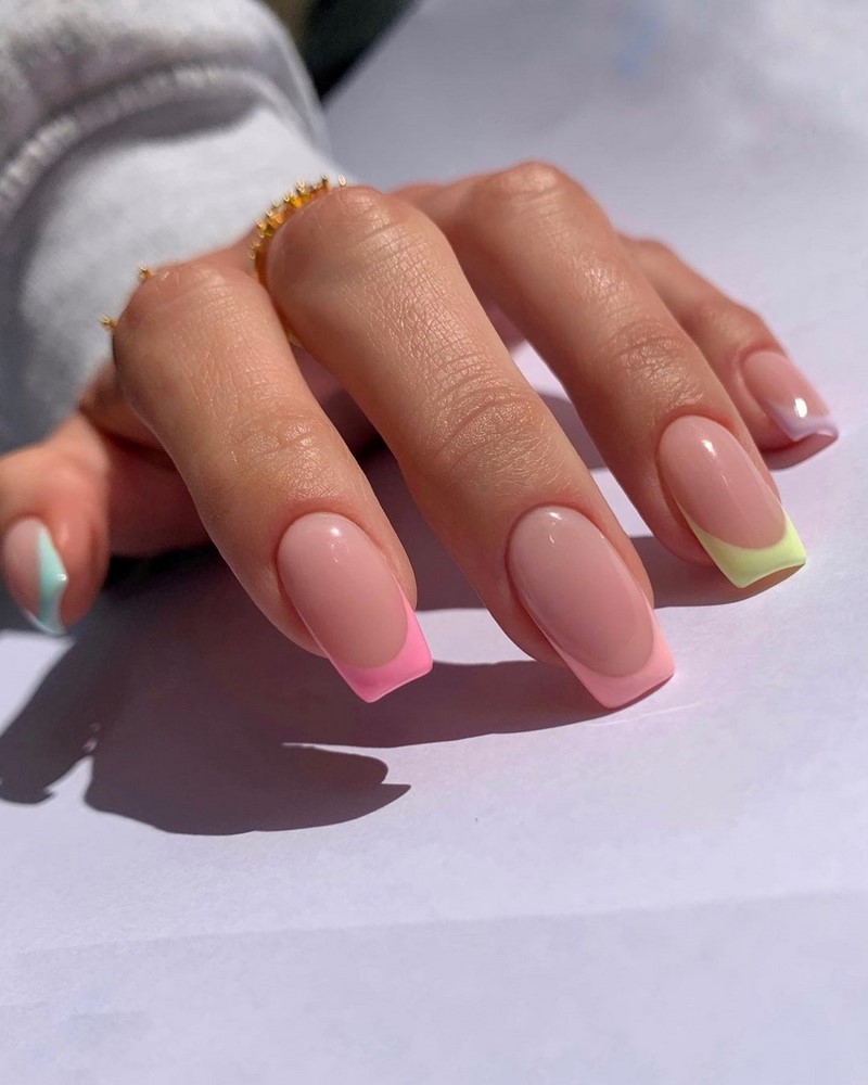 Модный летний френч 2026 – лучшие примеры цветного френча