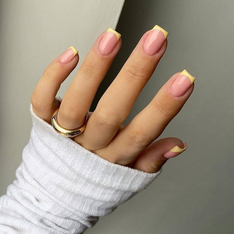 Модный летний френч 2026 – лучшие примеры цветного френча