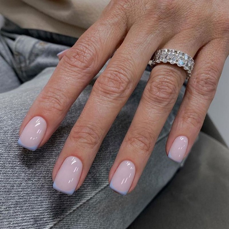 Модный летний френч 2026 – лучшие примеры цветного френча