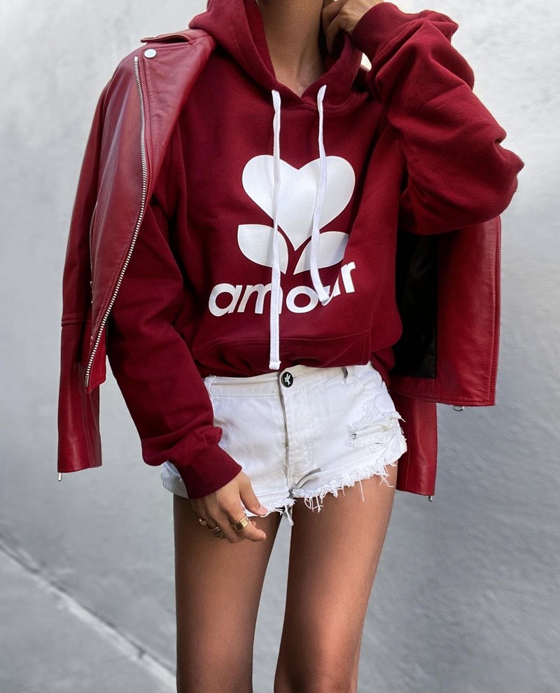 Красивые свитера 2026 года и модные свитшоты – фото, новинки, тренды