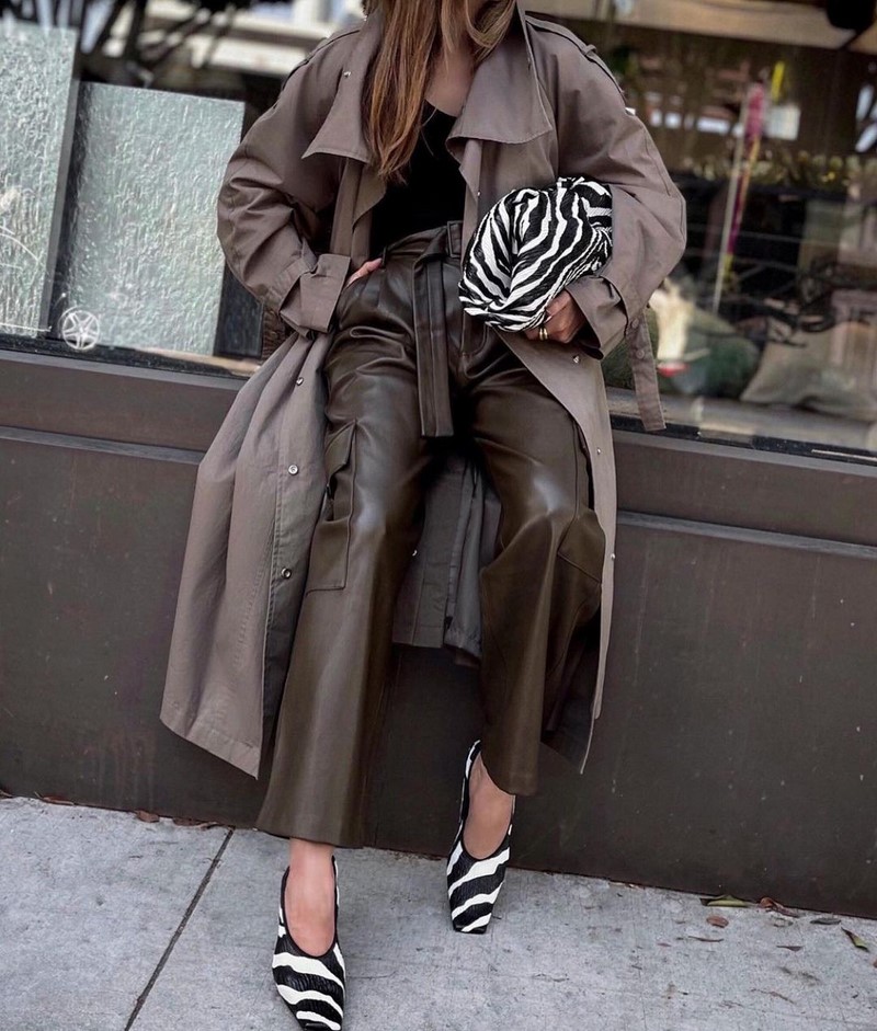 Мода на кожаные брюки 2026: актуальные фасоны в лучших сочетаниях