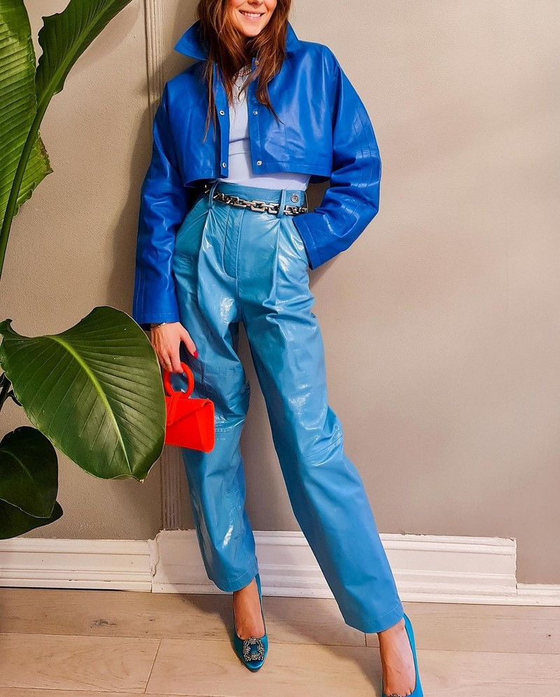 Мода на кожаные брюки 2026: актуальные фасоны в лучших сочетаниях