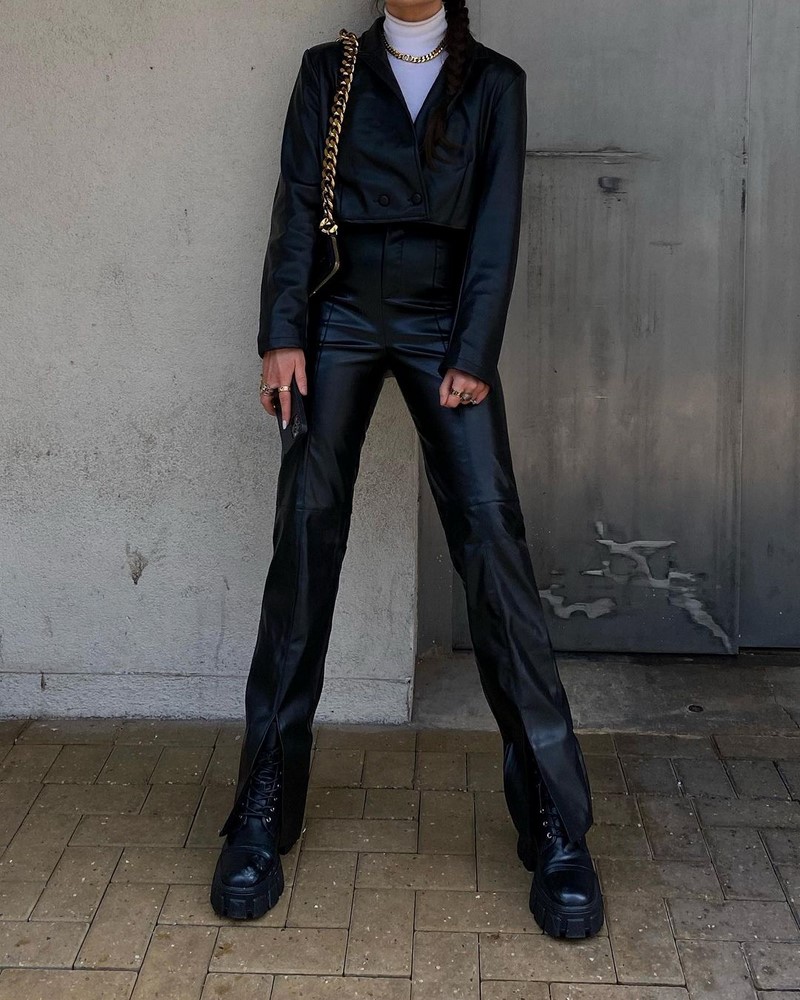 Мода на кожаные брюки 2026: актуальные фасоны в лучших сочетаниях