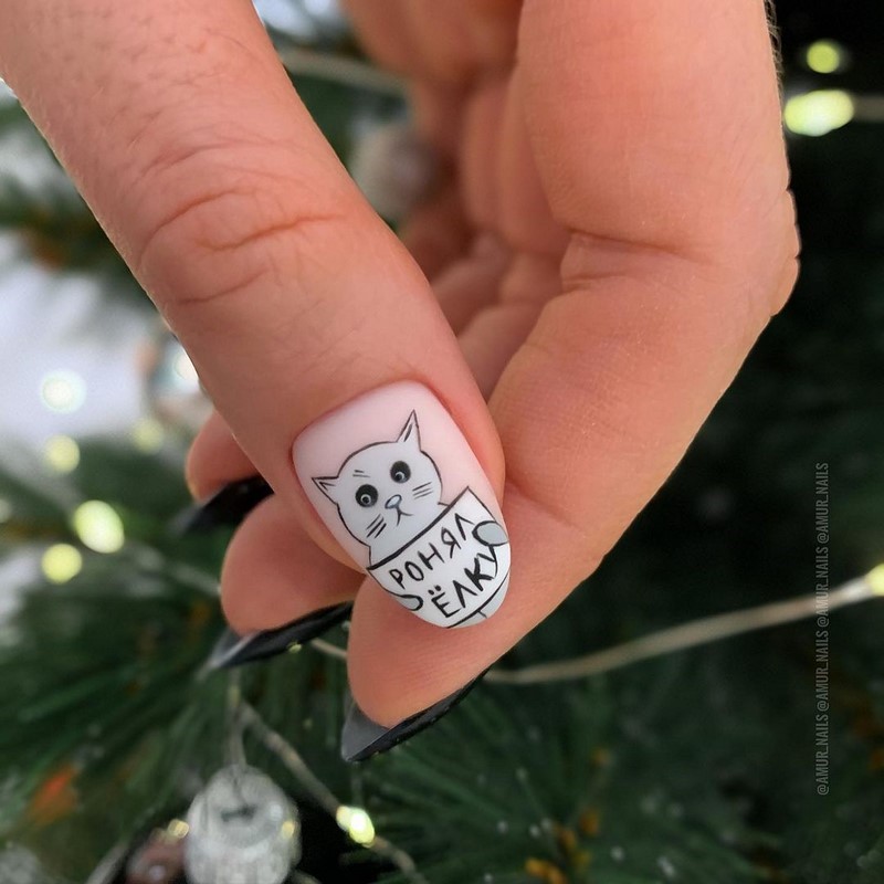 Рисунки в дизайне ноготков осень-зима 2026-2027: фото нейл-арта