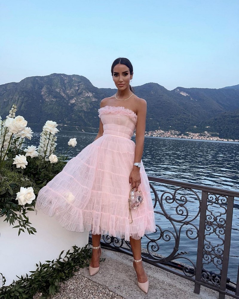 Новейшие модели платьев на весну-лето 2026: фото эксклюзив