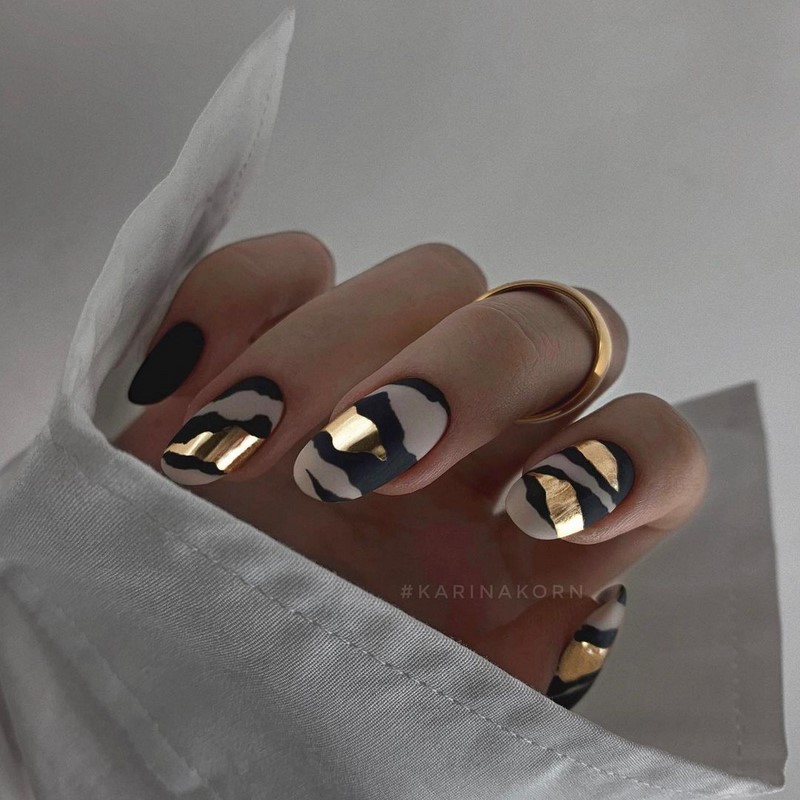 Красивый весенний маникюр 2026 года: идеи, новинки, тренды — фото