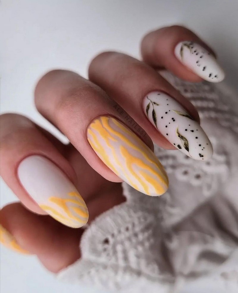 Красивый весенний маникюр 2026 года: идеи, новинки, тренды — фото