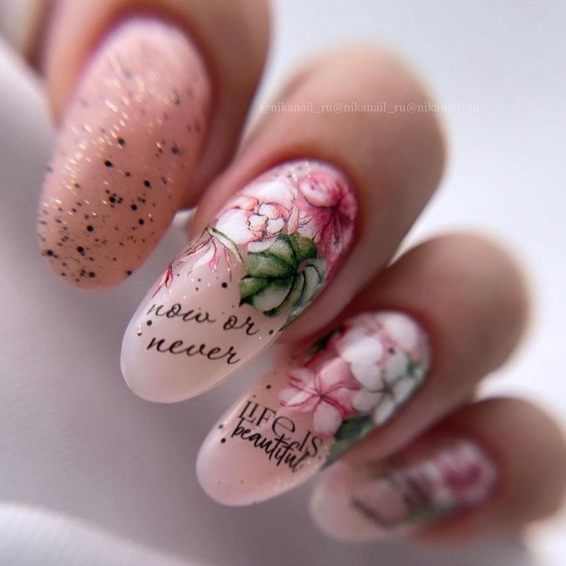 Красивый весенний маникюр 2026 года: идеи, новинки, тренды — фото