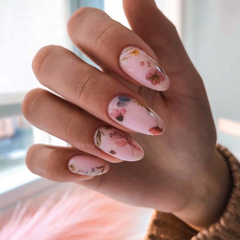 Красивый весенний маникюр 2026 года: идеи, новинки, тренды — фото