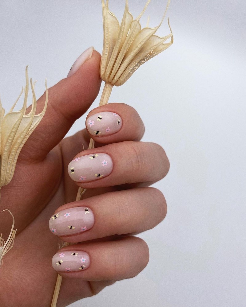 Красивый весенний маникюр 2026 года: идеи, новинки, тренды — фото