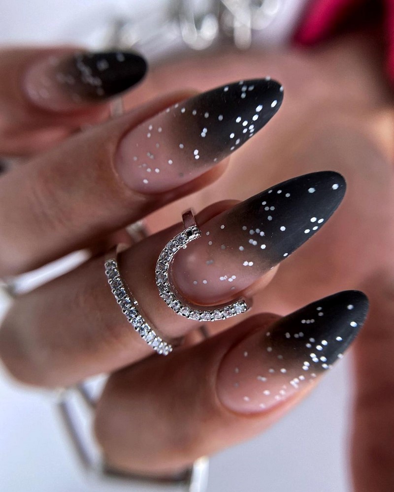 Красивый весенний маникюр 2026 года: идеи, новинки, тренды — фото