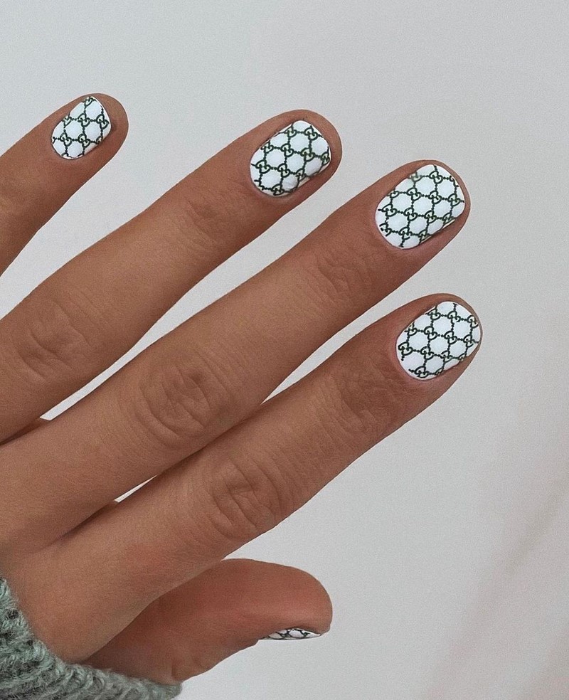 Красивый весенний маникюр 2026 года: идеи, новинки, тренды — фото