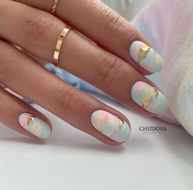 Красивый весенний маникюр 2026 года: идеи, новинки, тренды — фото