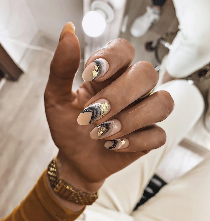 Красивый весенний маникюр 2026 года: идеи, новинки, тренды — фото