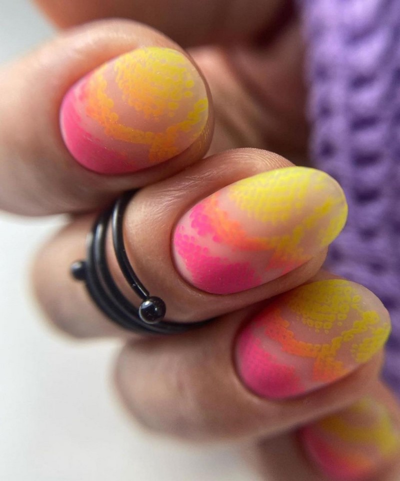 Красивый весенний маникюр 2026 года: идеи, новинки, тренды — фото