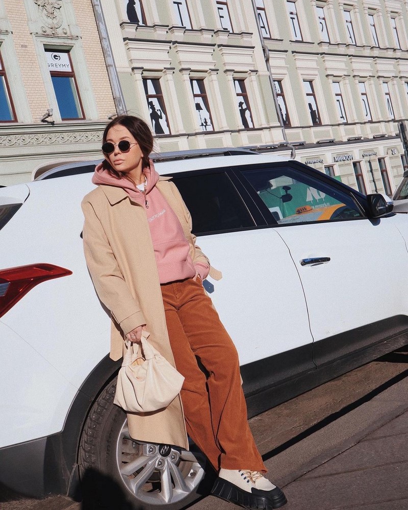 Модные тенденции брюк 2026: лучшие модели и фасоны брюк для женщин