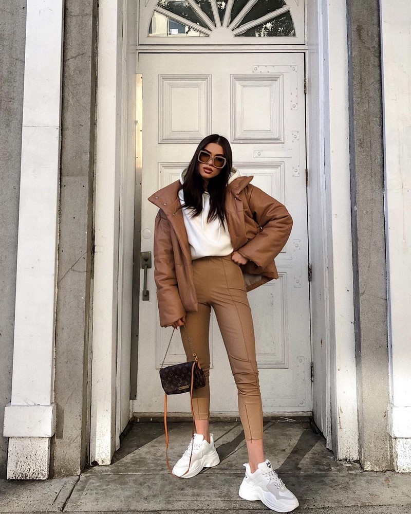 Модные тенденции брюк 2026: лучшие модели и фасоны брюк для женщин