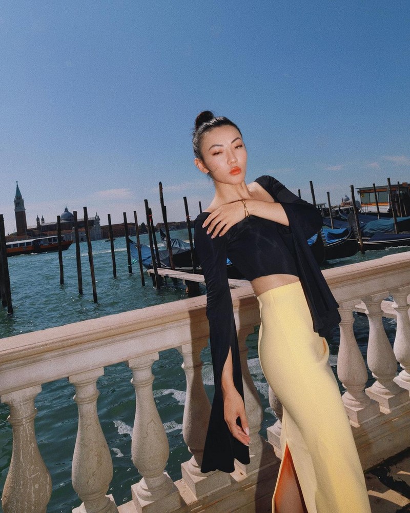 С чем носить модные юбки-карандаш 2026 года: фото, идеи, лучшие образы с юбкой карандаш?