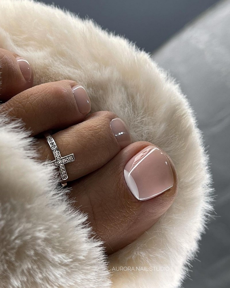 Подберите для себя лучший педикюр 2026: модные идеи, новинки, примеры — фото