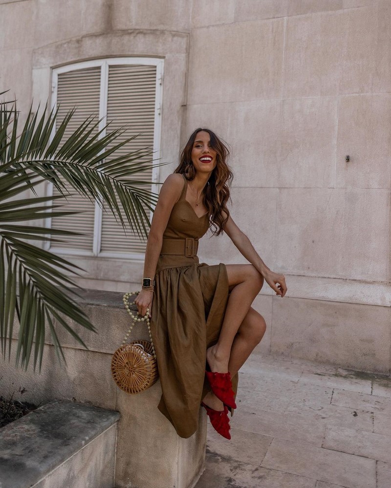 Новейшие модели платьев на весну-лето 2026: фото эксклюзив